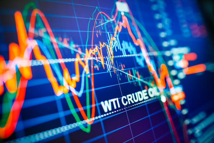 Le Brent se stabilise mardi